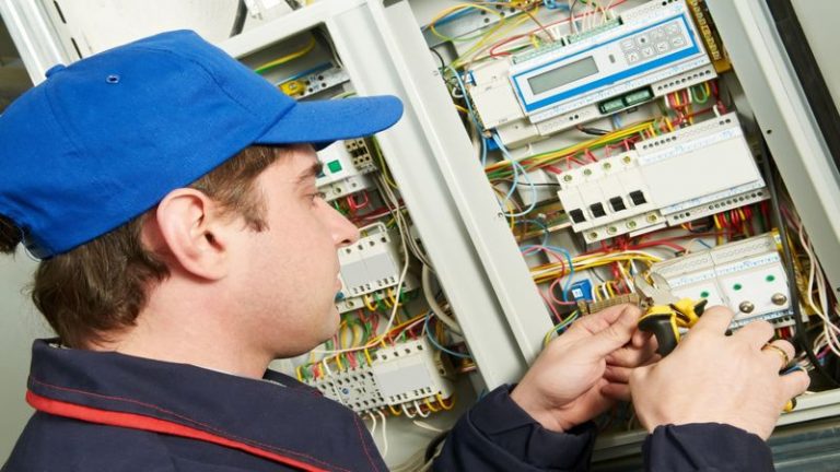 The Services of a Reputable Certified Electrician in