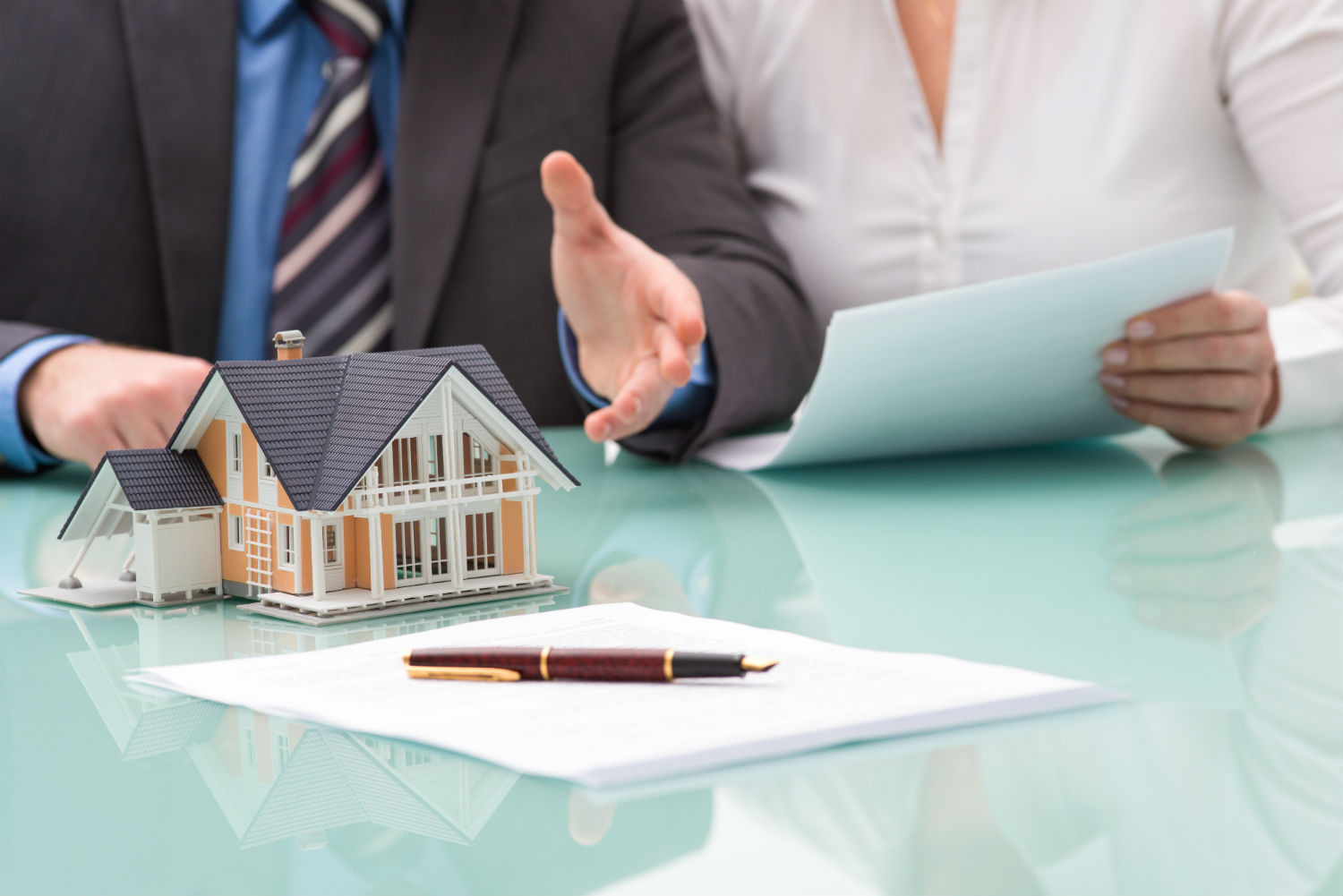 Hiring A Real Estate Attorney In 60607 Can Help You Out