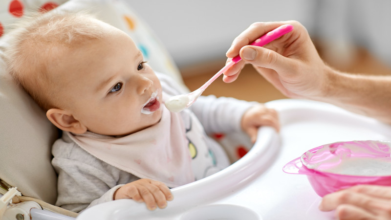 Lactation Consultants Can Help Keep Your Baby’s Feeding on Track