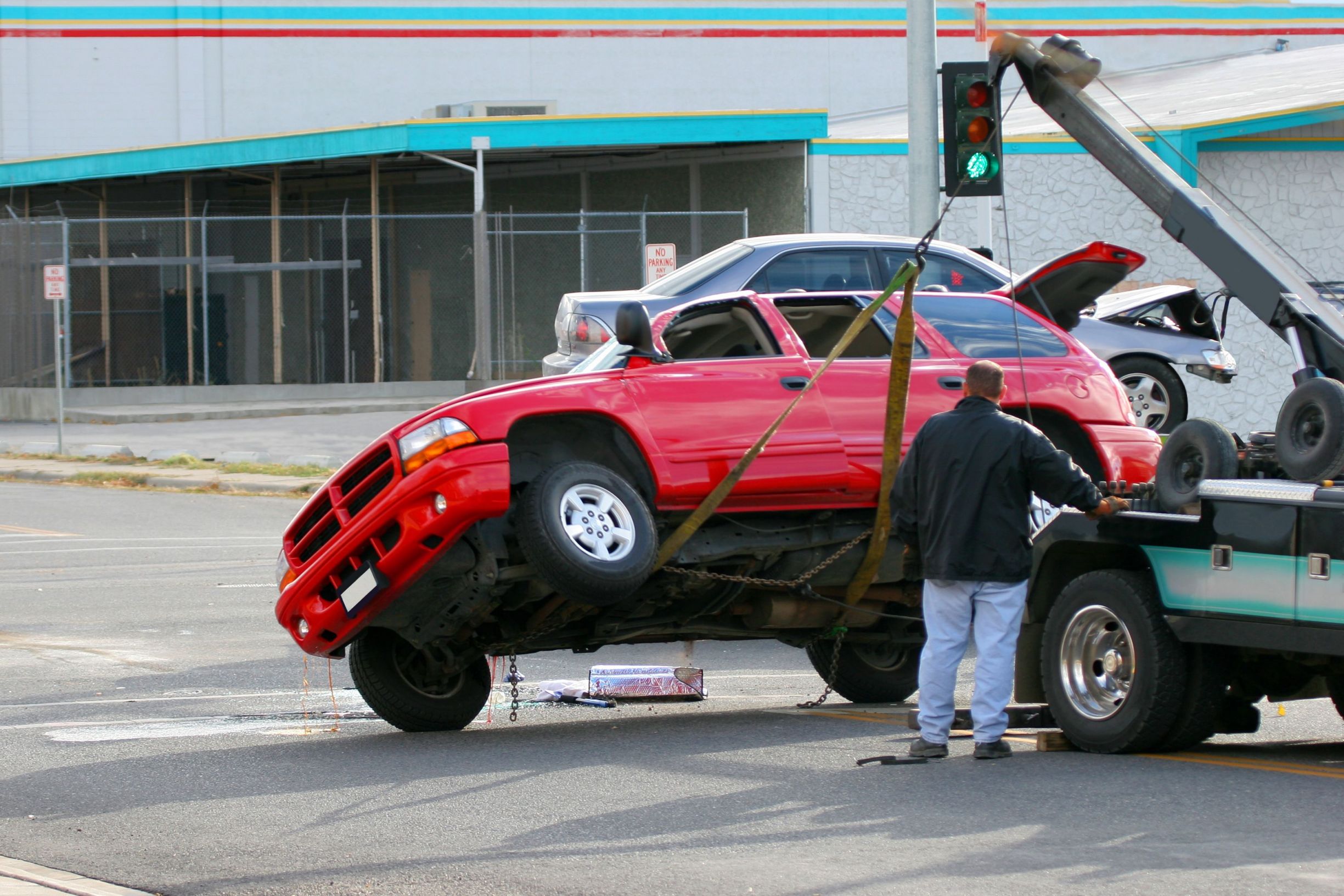 4 Reasons to Schedule Long-Distance Towing In Dallas, TX, After a Breakdown